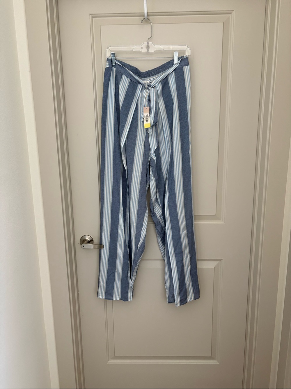 summersalt Blue and White Striped Tie-Waist Wide-Leg Pants NWT size M - Picture 3 of 6